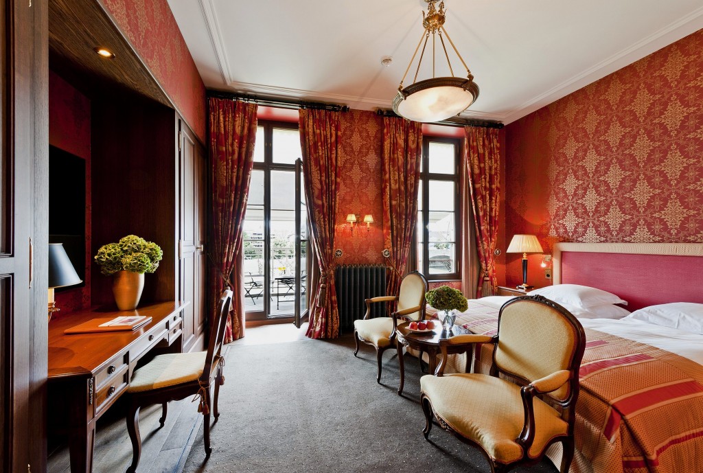 Grand Hotel Les Trois Rois Zimmer