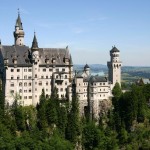 Castle_Neuschwanstein_at_Schwangau,_Bavaria,_Germany