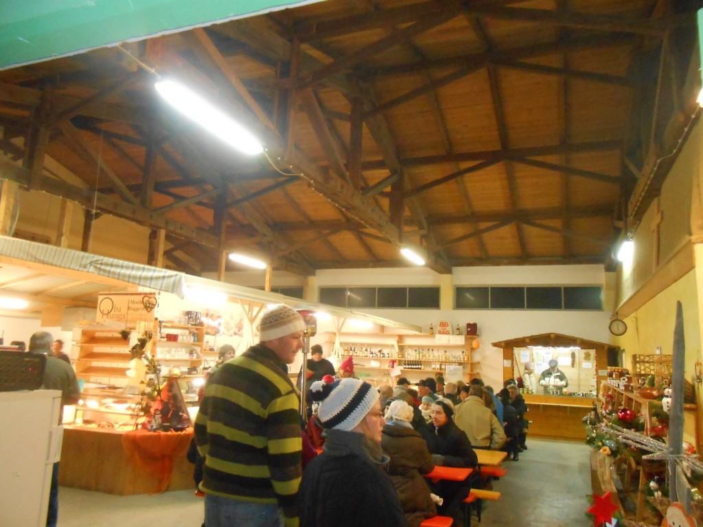 Christkindlmarkt am Bauernmarkt 08.12.2013 Innen