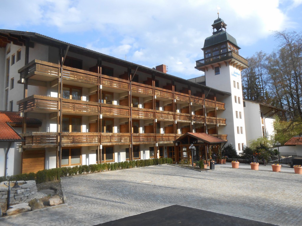 Yachthotel Chiemsee Front