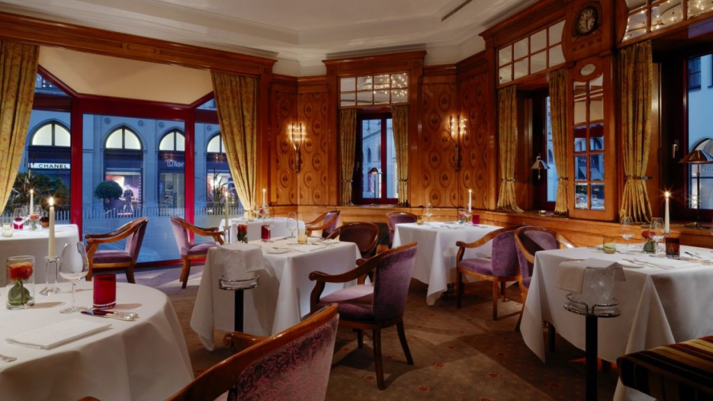 Hotel Vier Jahreszeiten Kempinski - Restaurant